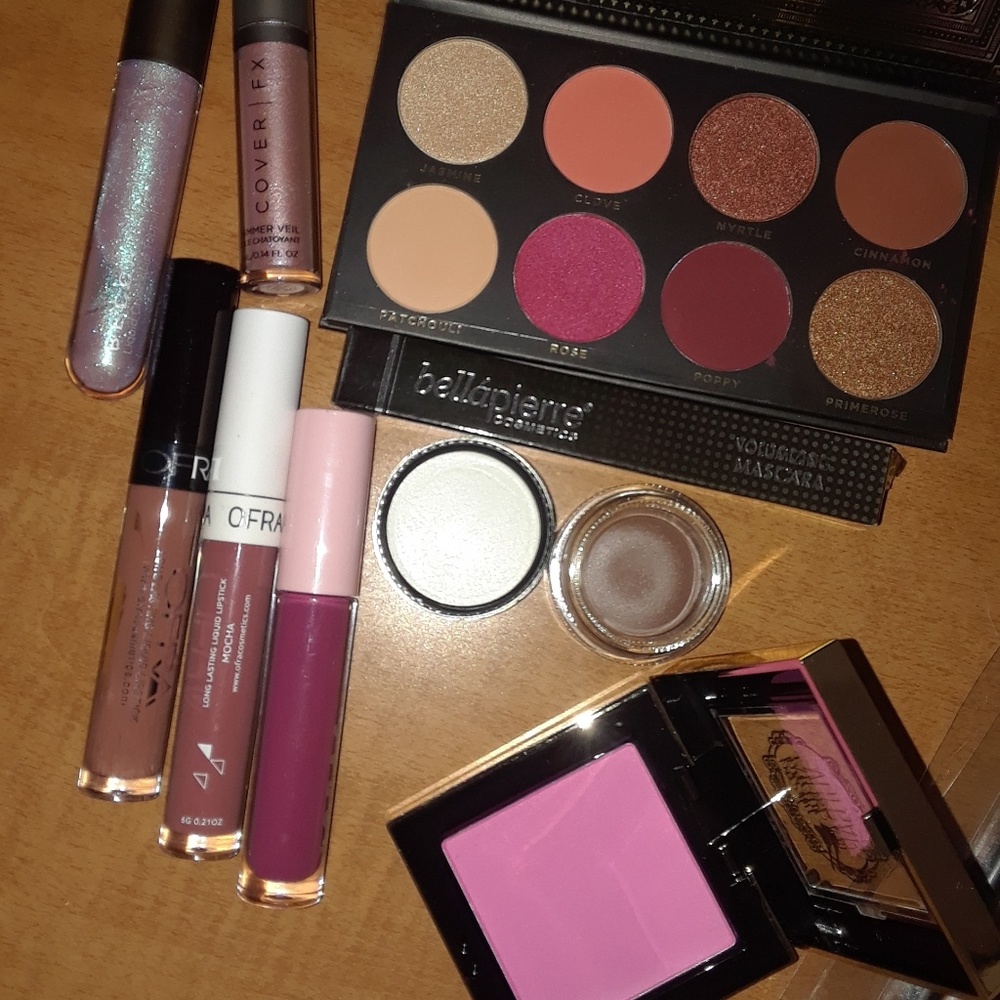 Makeup Lot - Picture 5 of 8